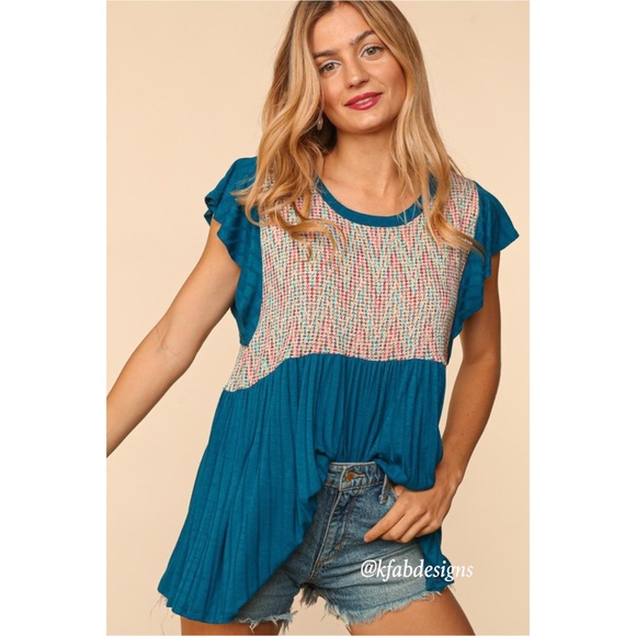 LAST 2! Boho Soft Textured Knit Color Block Flutter Sleeve Top! - Picture 2 of 9